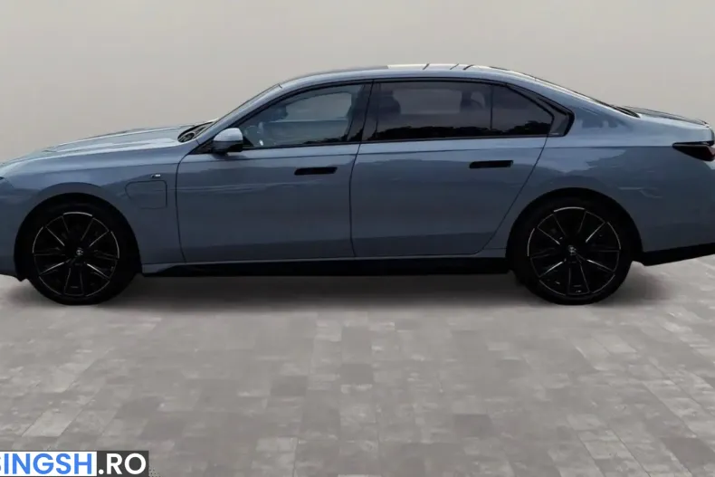 BMW 750 (Seria 7) din 2025 cu 8.864 km - oferta BMW261953 - foto 3