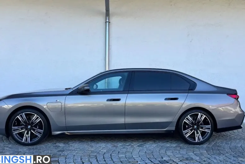 BMW 750 (Seria 7) din 2025 cu 10.000 km - oferta BMW261959 - foto 3