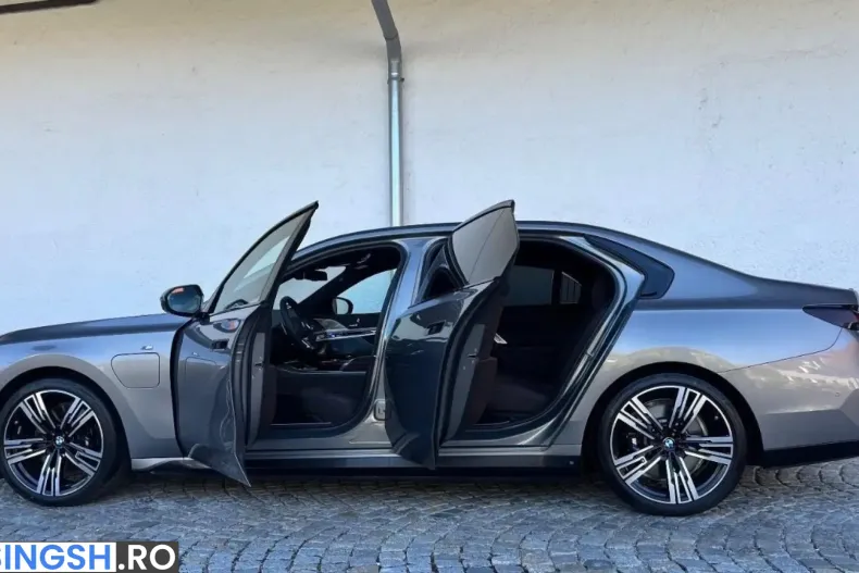 BMW 750 (Seria 7) din 2025 cu 10.000 km - oferta BMW261959 - foto 5