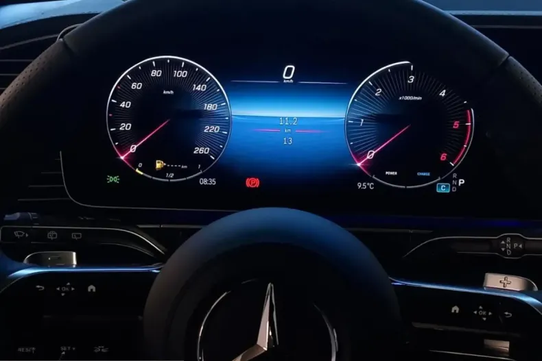 Mercedes-Benz GLE 450 (Clasa GLE) din 2025 cu 16.900 km - oferta MER261961 - foto 8