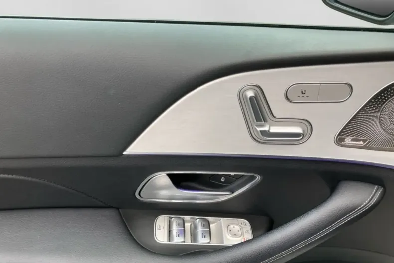 Mercedes-Benz GLE 400 (Clasa GLE) din 2022 cu 55.466 km - oferta MER261978 - foto 20