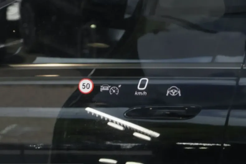 Mercedes-Benz GLE 450 (Clasa GLE) din 2025 cu 17.052 km - oferta MER261983 - foto 18