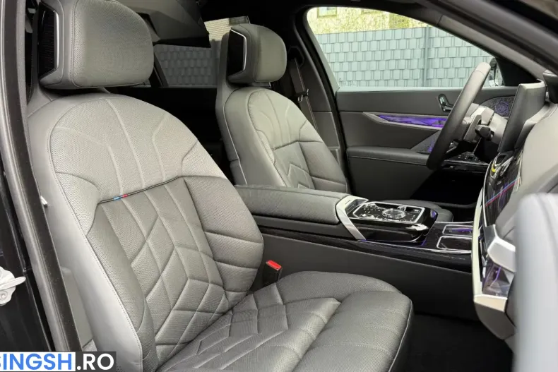 BMW 740 (Seria 7) din 2025 cu 2.000 km - oferta BMW261984 - foto 19