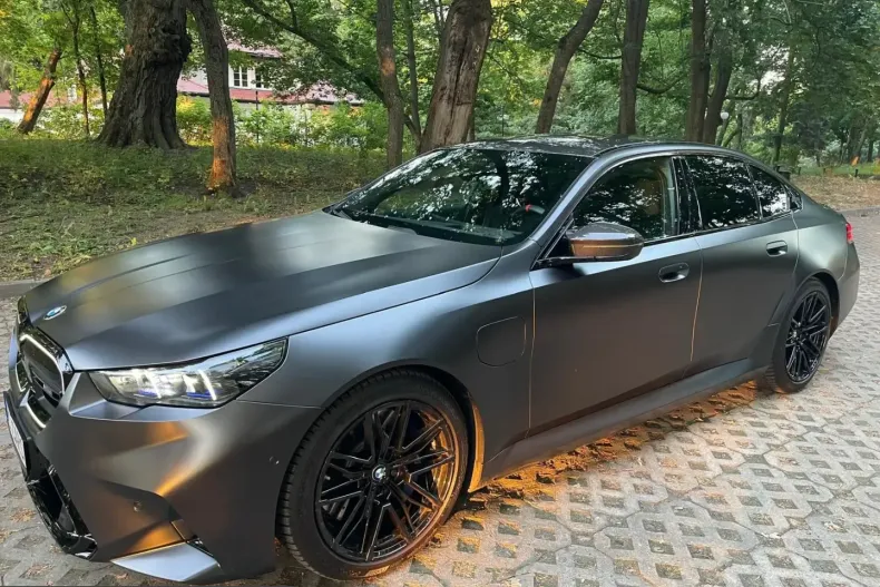 BMW M5 (Seria 5) din 2025 cu 19.000 km - oferta BMW261986 - foto 2