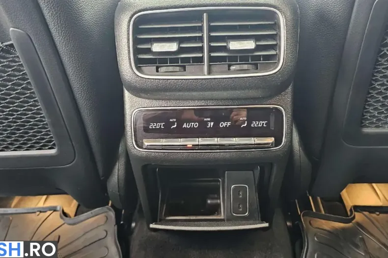 Mercedes-Benz GLE 400 (Clasa GLE) din 2023 cu 72.800 km - oferta MER261987 - foto 23