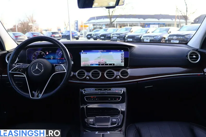 Mercedes-Benz E 300 (Clasa E) din 2021 cu 67.568 km - oferta MER262026 - foto 10