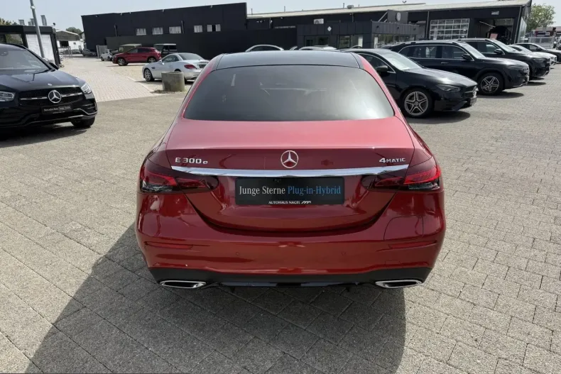 Mercedes-Benz E 300 (Clasa E) din 2022 cu 82.300 km - oferta MER262031 - foto 7