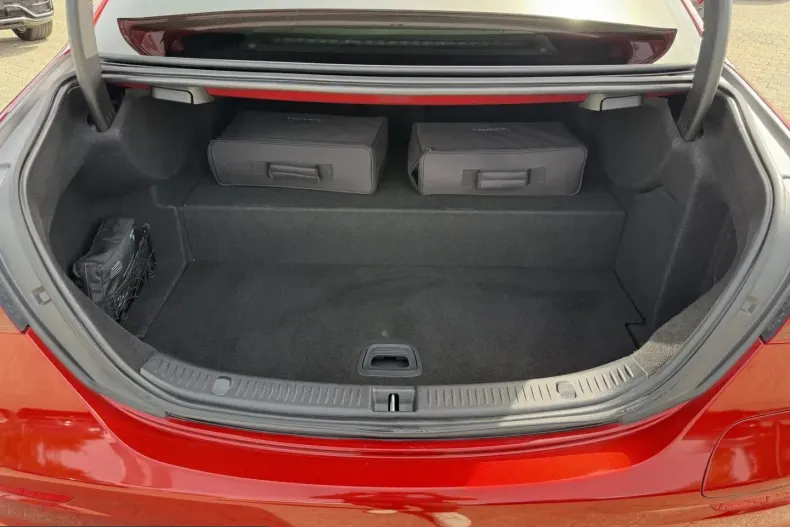 Mercedes-Benz E 300 (Clasa E) din 2022 cu 82.300 km - oferta MER262031 - foto 20