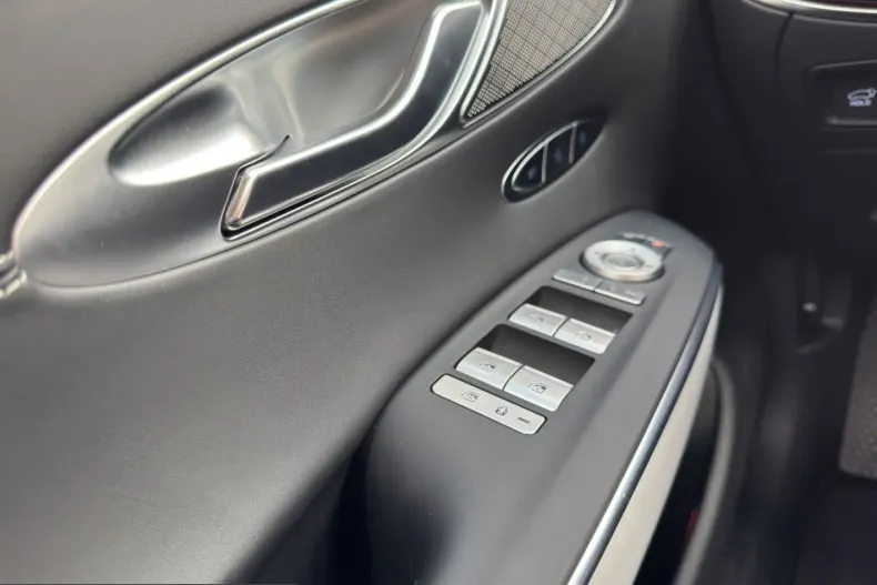 Genesis GV70 din 2024 cu 14.971 km - oferta GEN262037 - foto 12