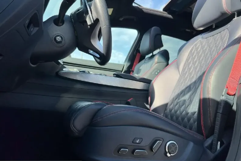 Genesis GV70 din 2024 cu 36.900 km - oferta GEN262038 - foto 7