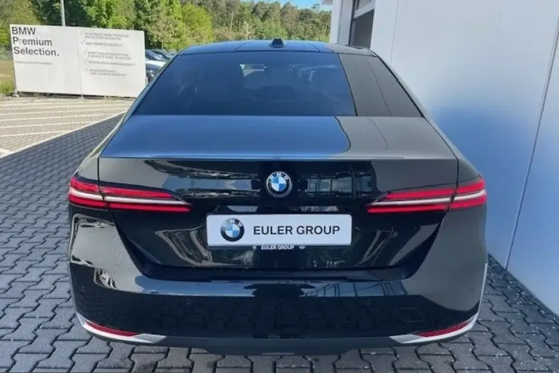 BMW 540 (Seria 5) din 2025 cu 22.531 km - oferta BMW262041 - foto 4