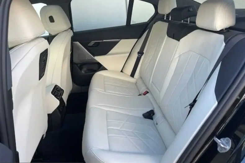 BMW 540 (Seria 5) din 2025 cu 22.531 km - oferta BMW262041 - foto 10