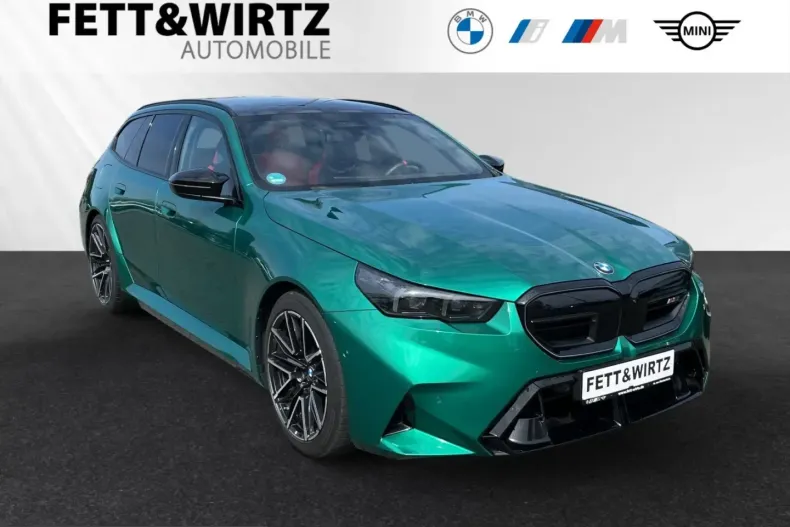 BMW M5 (Seria 5) din 2025 cu 22.969 km - oferta BMW262042 - foto 1