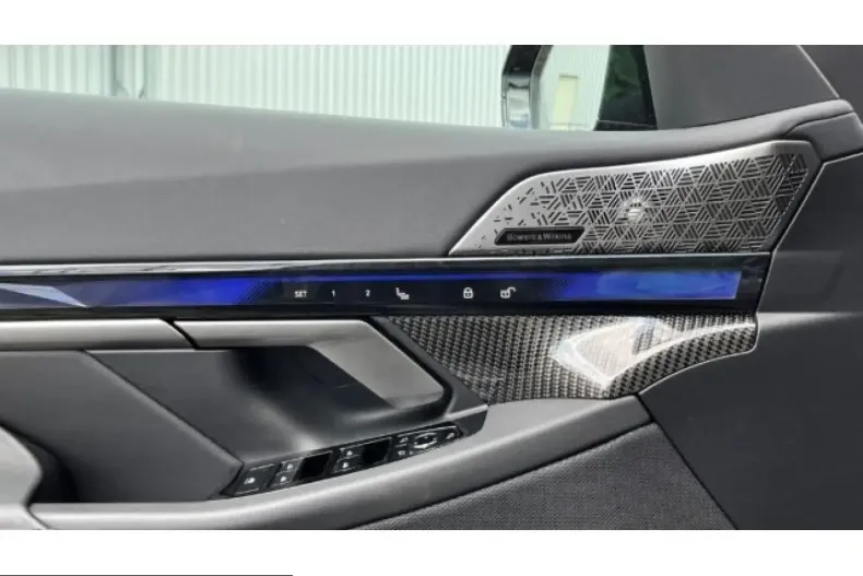BMW 540 (Seria 5) din 2025 cu 11.907 km - oferta BMW262043 - foto 15
