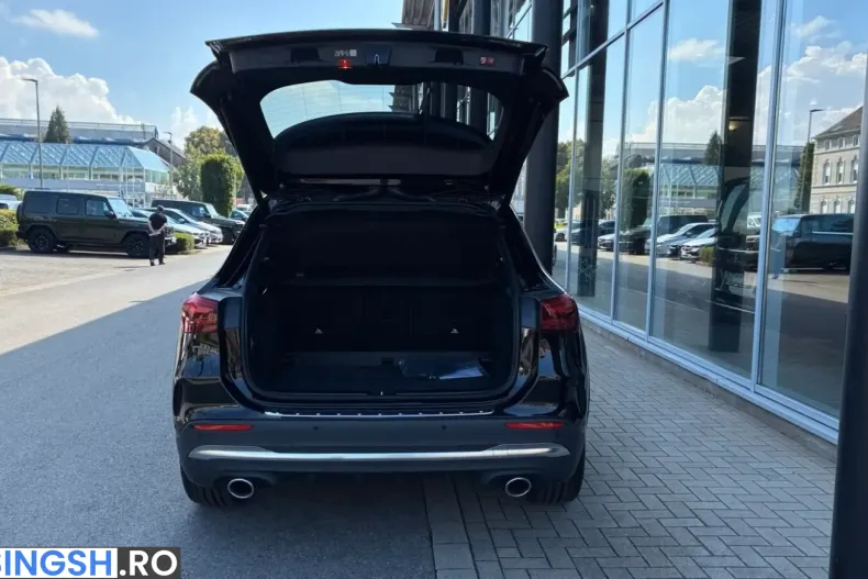 Mercedes-Benz GLA 35 AMG (Clasa GLA) din 2025 cu 8.600 km - oferta MER262047 - foto 6