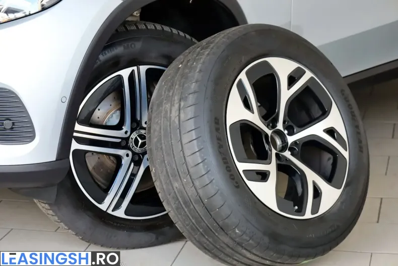 Mercedes-Benz GLC 300 (Clasa GLC) din 2025 cu 29.930 km - oferta MER262058 - foto 10