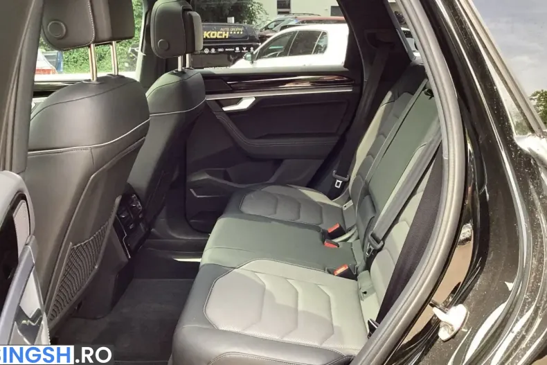 Volkswagen Touareg din 2025 cu 4.800 km - oferta VOL262063 - foto 10