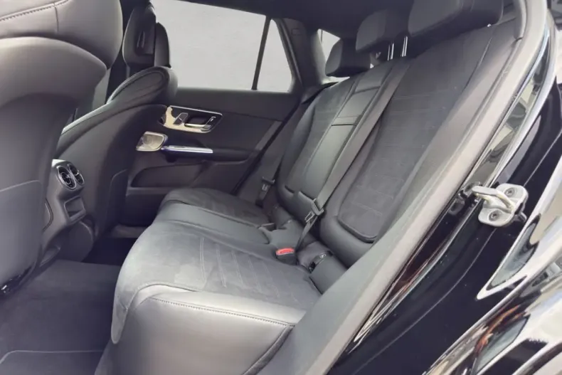 Mercedes-Benz GLC 200 (Clasa GLC) din 2025 cu 22.200 km - oferta MER262070 - foto 17