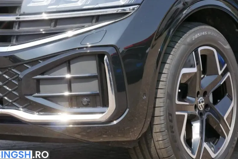 Volkswagen Touareg din 2025 cu 12.067 km - oferta VOL262078 - foto 3