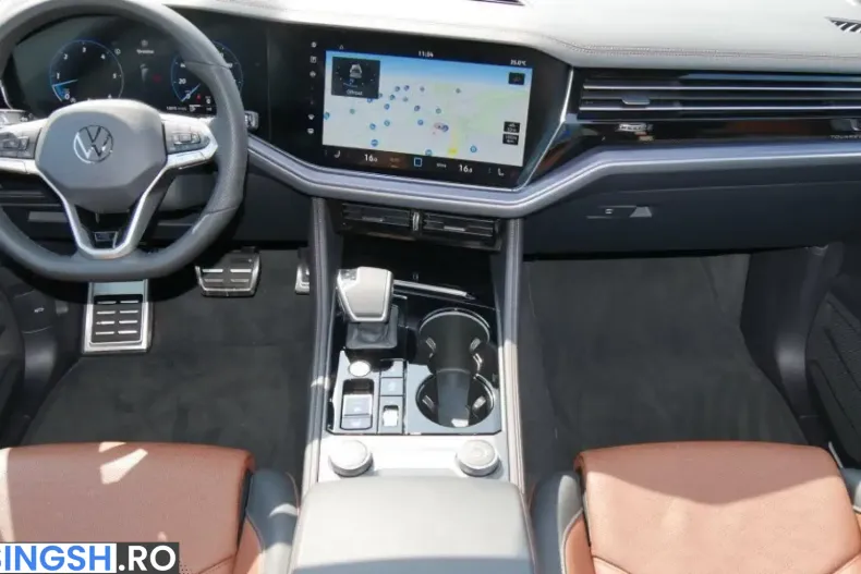 Volkswagen Touareg din 2025 cu 12.067 km - oferta VOL262078 - foto 4