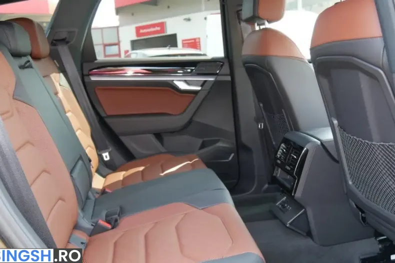 Volkswagen Touareg din 2025 cu 12.067 km - oferta VOL262078 - foto 7
