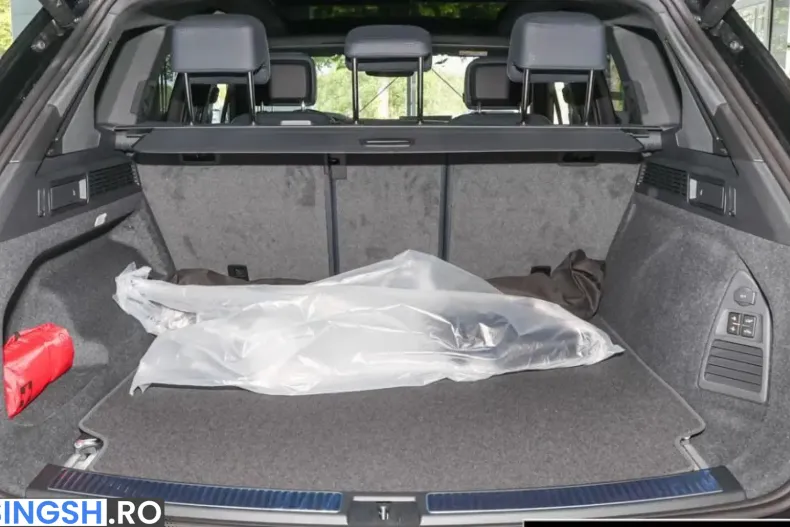 Volkswagen Touareg din 2025 cu 9.990 km - oferta VOL262080 - foto 9
