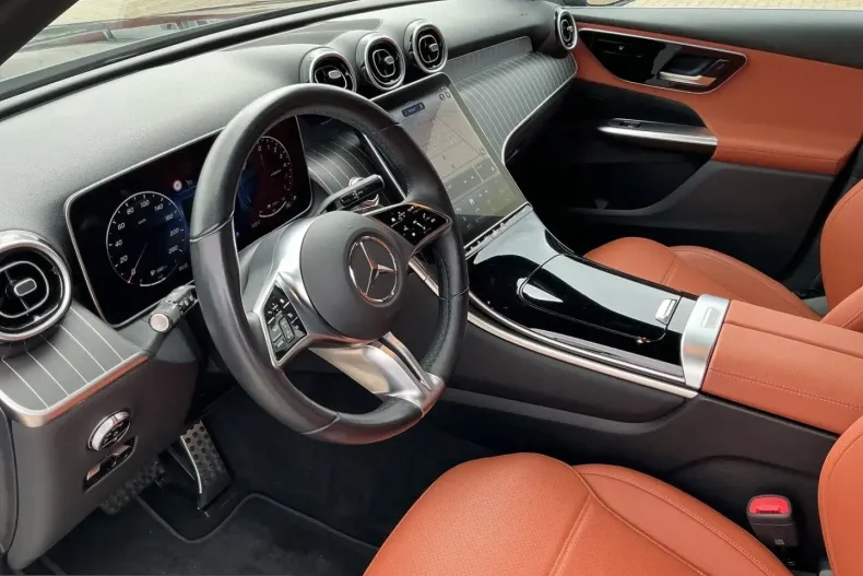Mercedes-Benz GLC 300 (Clasa GLC) din 2023 cu 35.396 km - oferta MER262098 - foto 18