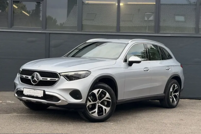 Mercedes-Benz GLC 300 (Clasa GLC) din 2023 cu 10.630 km - oferta MER262104 - foto 1
