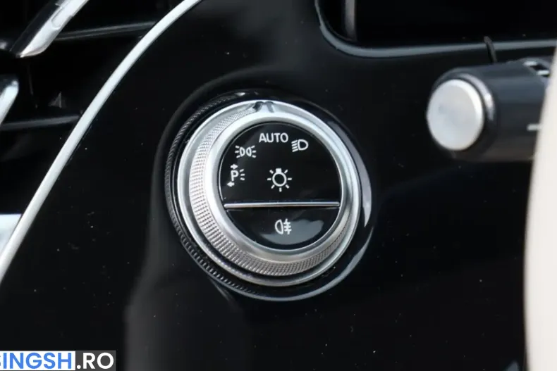 Mercedes-Benz E 300 (Clasa E) din 2025 cu 14.414 km - oferta MER262108 - foto 6