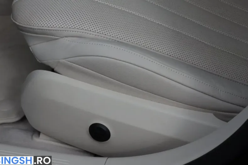 Mercedes-Benz E 300 (Clasa E) din 2025 cu 14.414 km - oferta MER262108 - foto 11