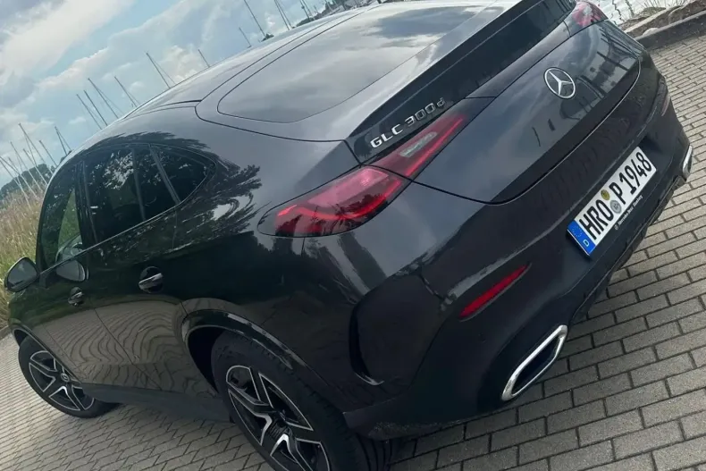 Mercedes-Benz GLC 300 (Clasa GLC) din 2024 cu 35.000 km - oferta MER262117 - foto 2