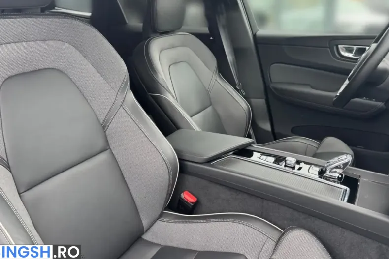 Volvo XC60 din 2025 cu 15.450 km - oferta VOL262137 - foto 8