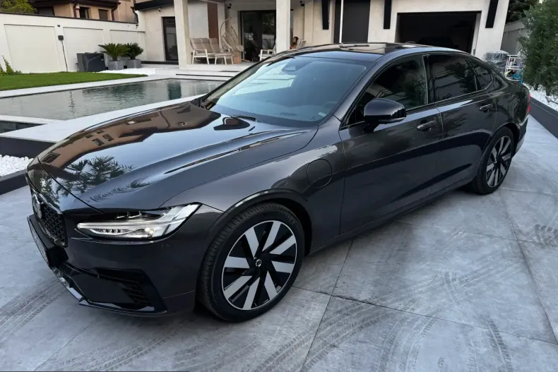 Volvo S90 din 2024 cu 37.000 km - oferta VOL262149 - foto 2