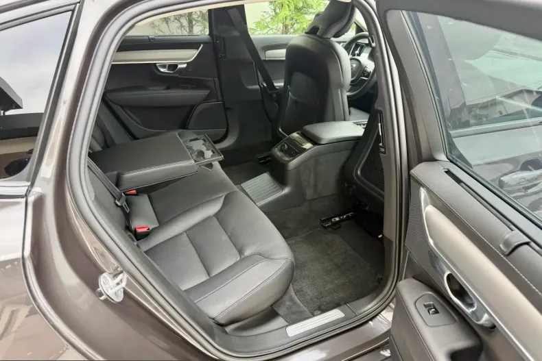 Volvo S90 din 2024 cu 37.000 km - oferta VOL262149 - foto 16