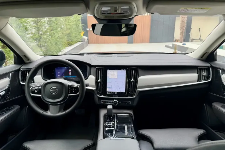 Volvo S90 din 2024 cu 37.000 km - oferta VOL262149 - foto 19