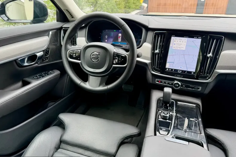 Volvo S90 din 2024 cu 37.000 km - oferta VOL262149 - foto 29
