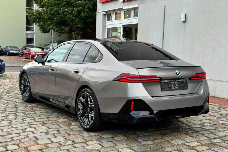 BMW 540 (Seria 5) din 2025 cu 70.000 km - oferta BMW262167 - foto 5
