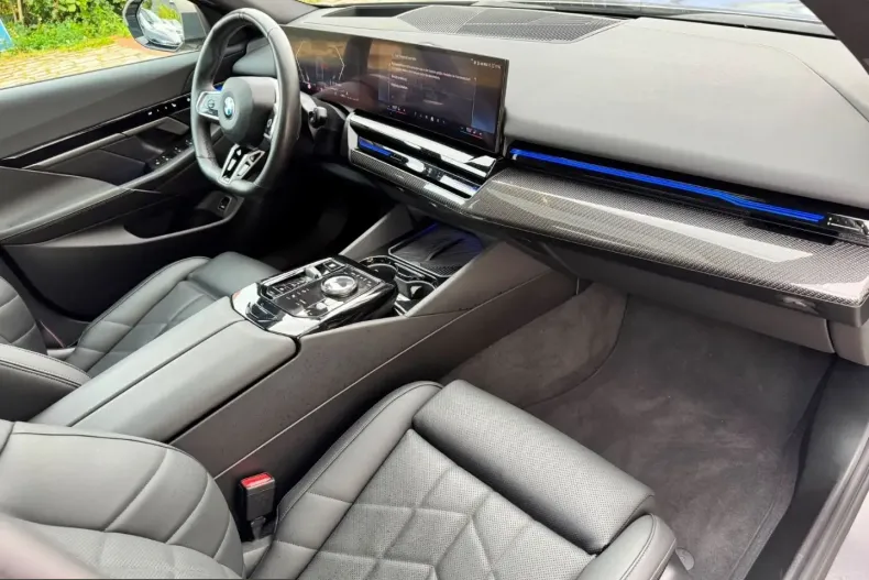 BMW 540 (Seria 5) din 2025 cu 70.000 km - oferta BMW262167 - foto 12