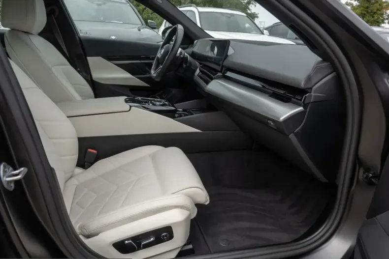 BMW 530 (Seria 5) din 2025 cu 48.500 km - oferta BMW262168 - foto 6