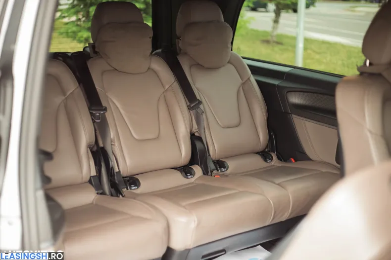 Mercedes-Benz V 300 (Clasa V) din 2022 cu 82.558 km - oferta MER262199 - foto 18