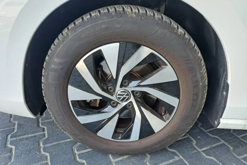 Volkswagen Passat din 2024 cu 9.951 km - oferta VOL262210 - foto 4