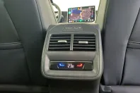 Volkswagen Passat din 2024 cu 9.951 km - oferta VOL262210 - foto 37