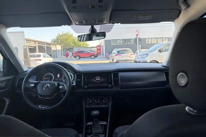 Skoda Kodiaq din 2021 cu 40.231 km - oferta SKO262220 - foto 9