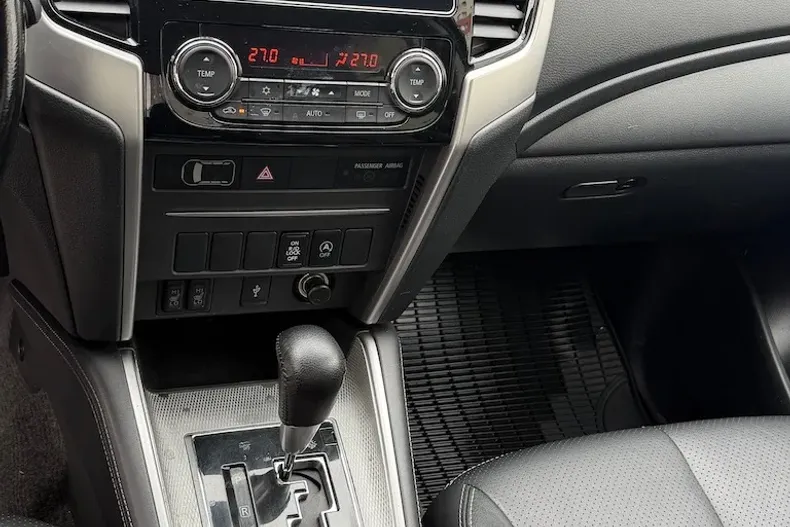 Mitsubishi L200 din 2021 cu 69.000 km - oferta MIT262221 - foto 14