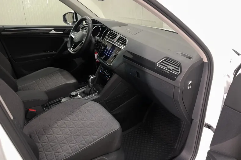Volkswagen Tiguan din 2022 cu 53.192 km - oferta VOL262264 - foto 9