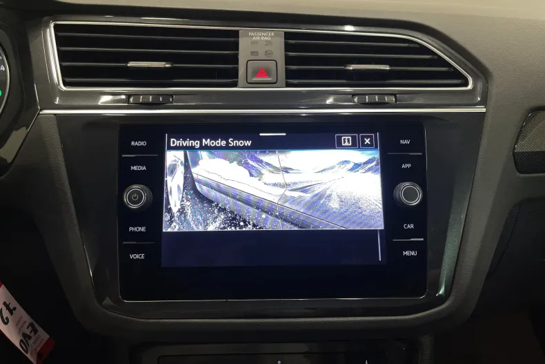 Volkswagen Tiguan din 2022 cu 53.192 km - oferta VOL262264 - foto 21