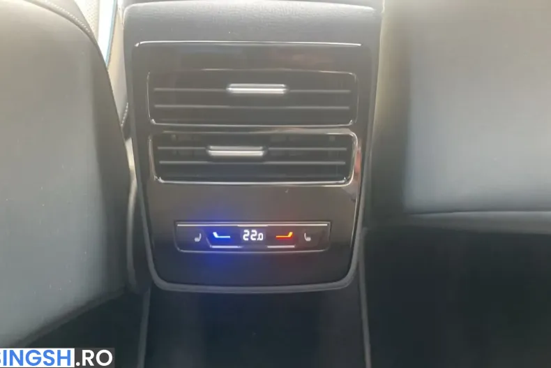 Volkswagen ID.7 din 2023 cu 24.840 km - oferta VOL262268 - foto 16