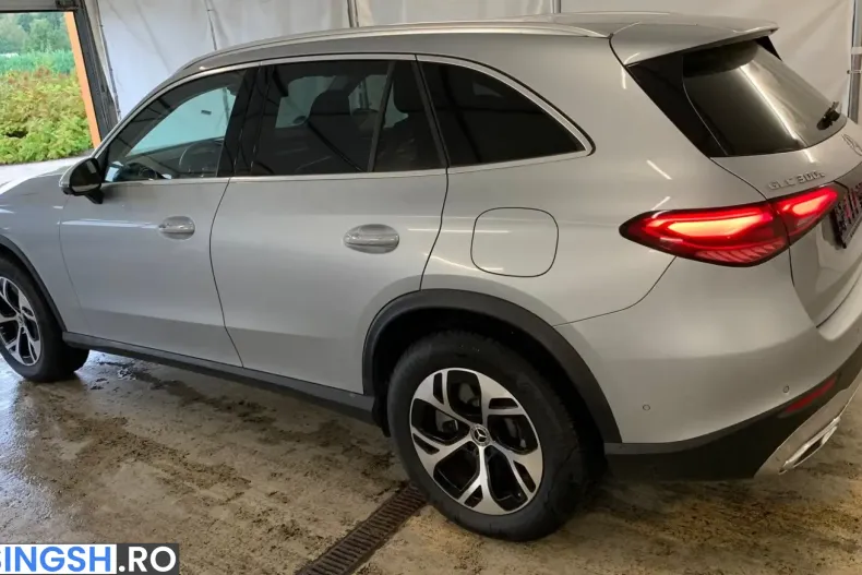 Mercedes-Benz GLC 300 (Clasa GLC) din 2024 cu 29.790 km - oferta MER262340 - foto 3