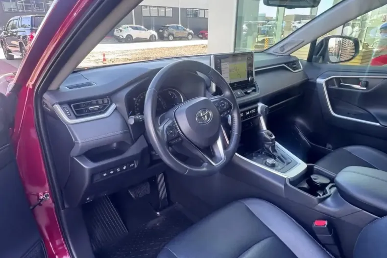 Toyota RAV4 din 2021 cu 82.928 km - oferta TOY262350 - foto 3