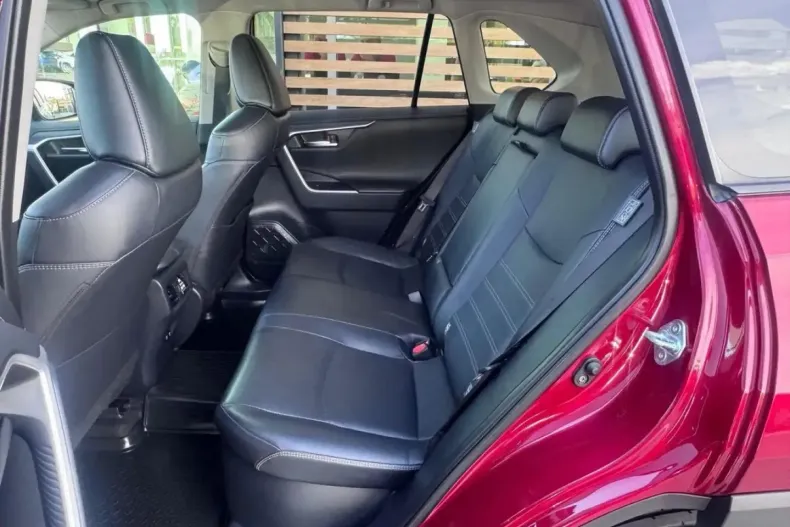 Toyota RAV4 din 2021 cu 82.928 km - oferta TOY262350 - foto 24